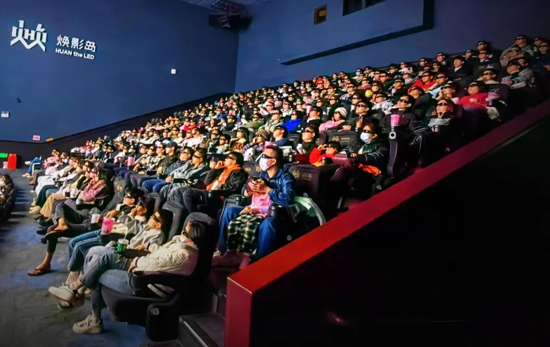 《哪吒2》百亿票房重燃中国电影产业！黄金城集团深度布局为电影工业化强势赋能
